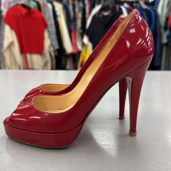 Christian louboutin pump - Picture 3 of 8